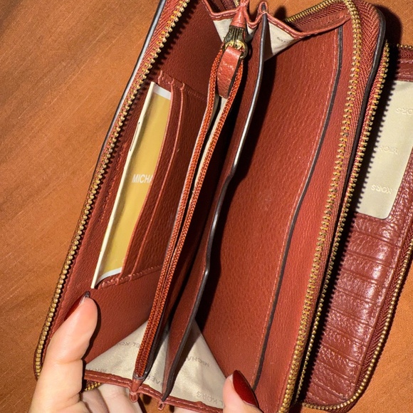 Michael Kors Wristlet - Picture 4 of 5